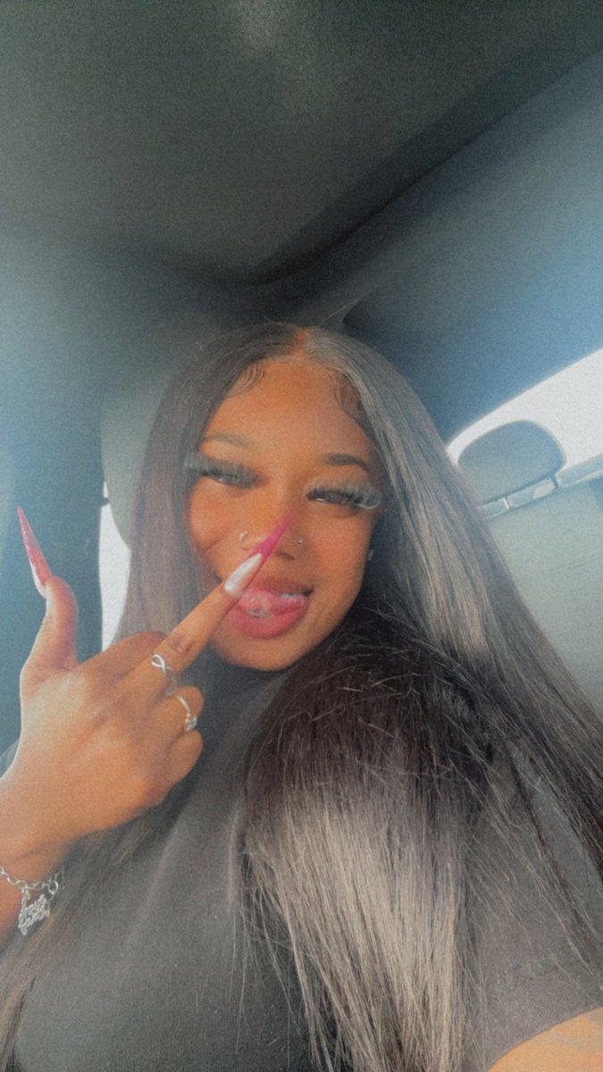 WavvyyS's tweet photo. 🌚 https://t.co/uwcpjAtEDn