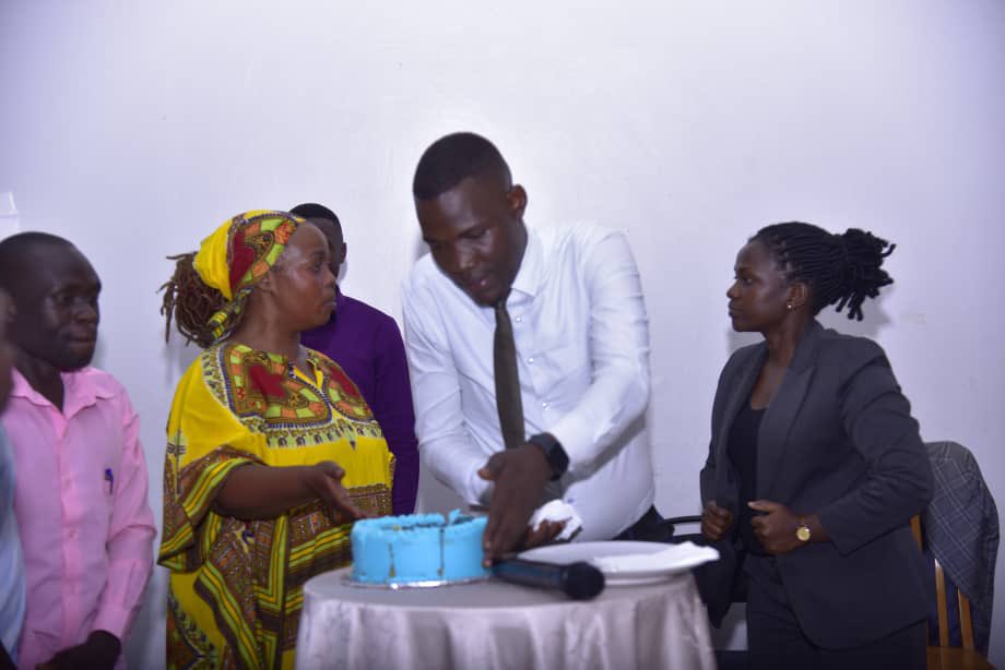 Emmah M Bwayo (@emmahbwayo) on Twitter photo Yesterday, I was surprised with my first birthday cake from Bugisu youth leaders, with a heartfelt prayer from Minister Florence Nambozo. Though my birthday is on October 9th, they celebrated early during a youth leaders' retreat. <a href="/kirunda_faruk/">Faruk Kirunda</a> <a href="/NasikeYasmin/">YASMIN NASIKE</a> <a href="/State_Karamoja/">Hon. Florence Nambozo Wamala</a> Yesterday, I was surprised with my first birthday cake from Bugisu youth leaders, with a heartfelt prayer from Minister Florence Nambozo. Though my birthday is on October 9th, they celebrated early during a youth leaders' retreat. <a href="/kirunda_faruk/">Faruk Kirunda</a> <a href="/NasikeYasmin/">YASMIN NASIKE</a> <a href="/State_Karamoja/">Hon. Florence Nambozo Wamala</a>