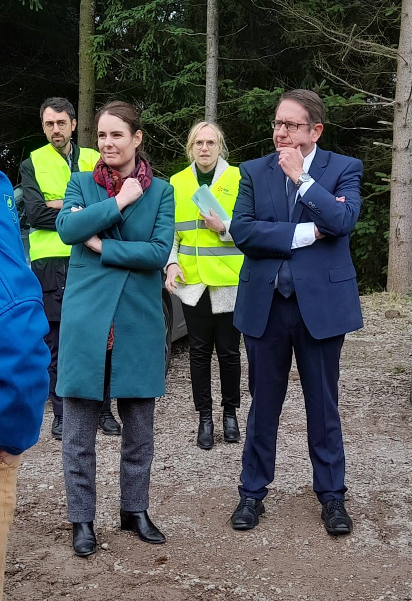 Merci Mme la ministre <a href="/OlgaGivernet/">Olga Givernet</a> d'avoir choisi Valsonne pour démontrer qu'il existe de bons projets éoliens en France.