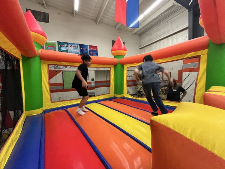 Rockets120's tweet photo. π Our 1st Six Weeks Perfect Attendance Bash on Friday was a huge success! π The students had an absolute blast! π Keep up the perfect attendance so you can join in on the fun for the next bash! π
#AttendanceMatters #RayburnPride #PerfectAttendance https://t.co/DS74vF0JMs