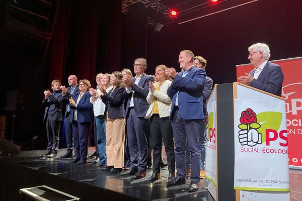 F3nord's tweet photo. Rentrée du PS du Nord : "Pierre Mauroy martèlerait son obsession de l'unité", les socialistes en quête d'unité à Lomme
https://t.co/HJ3AnoWocN https://t.co/HkWdXtU9Do
