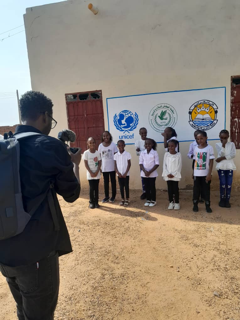 نهاية مشروع استمر 3 شهور بين الدامر - عطبرة - شندي
شكرا
وزارة التربية و التعليم 
منظمة العطاش
يونيسف
خروج مؤقت الي 😎
خلو بالكم علي  السكة الحديد  
السودان - نهر النيل - شندي - المسيتكاب
#السودان
#التعليم 
#الترحال
#الاستكشاف
#sudan
#farisalsheghail
#streetphotography
#shobak