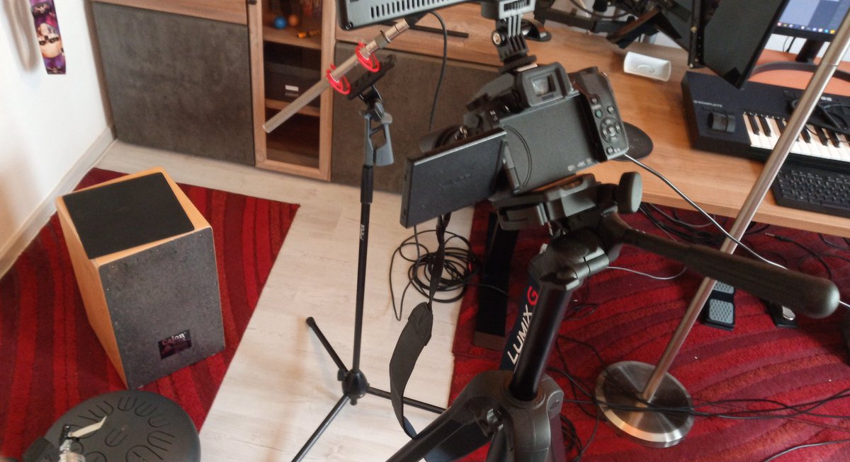 Cooking on something right before my trip to iceland. Stay tuned ...
#Mysterious #gamedev #gameaudio