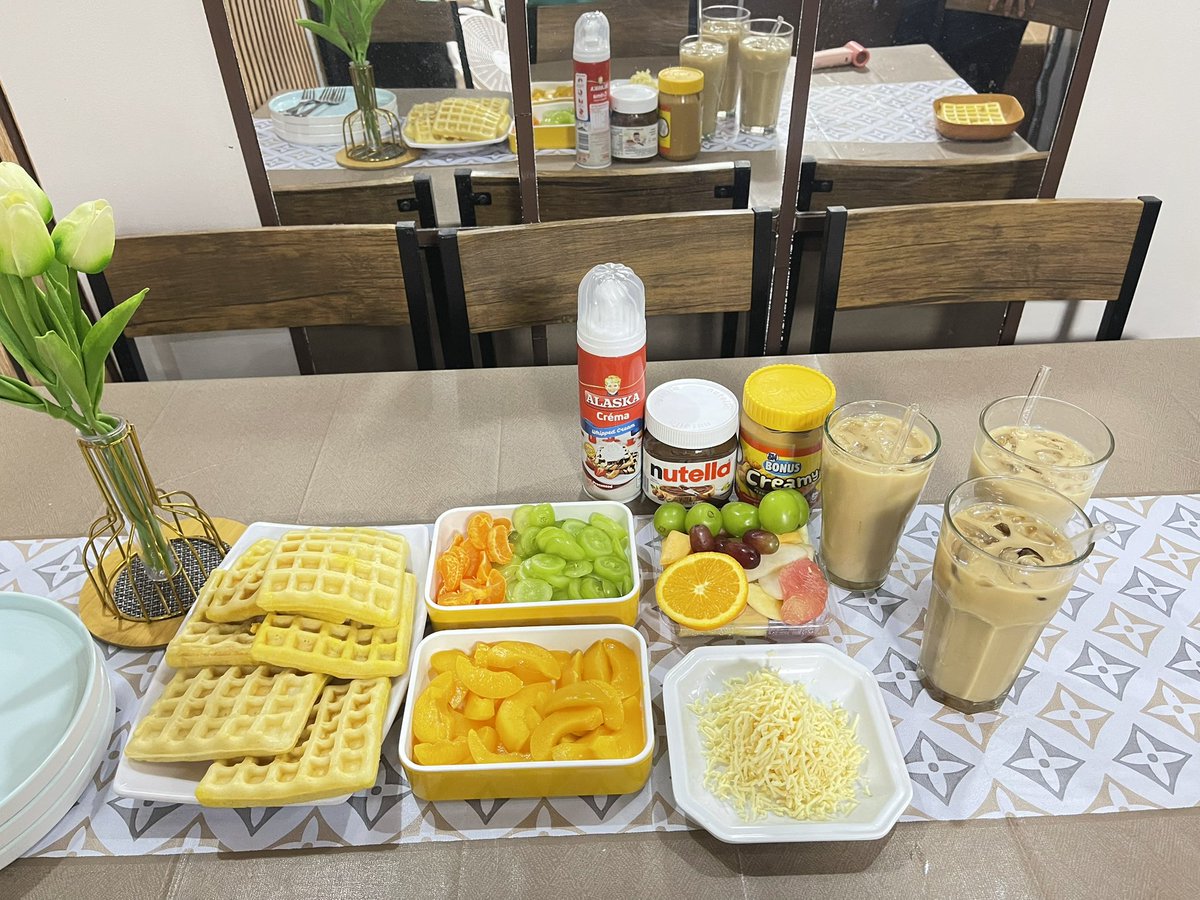 thedmdiaz's tweet photo. 🧇🍑🍊🍇 https://t.co/gQK5B9xgwM