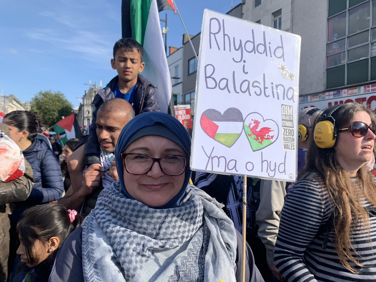 Leanne Wood 💚💛 tweet media