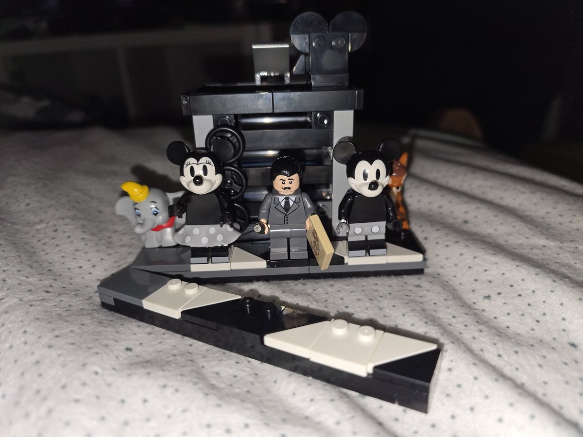 Ashley Hardwick tweet media