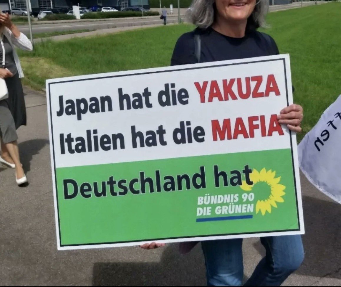 KS49873063's tweet photo. @Nicoles44180590 @Die_Gruenen Viel Spaß bei den #Versagern https://t.co/PY74SLSyBF