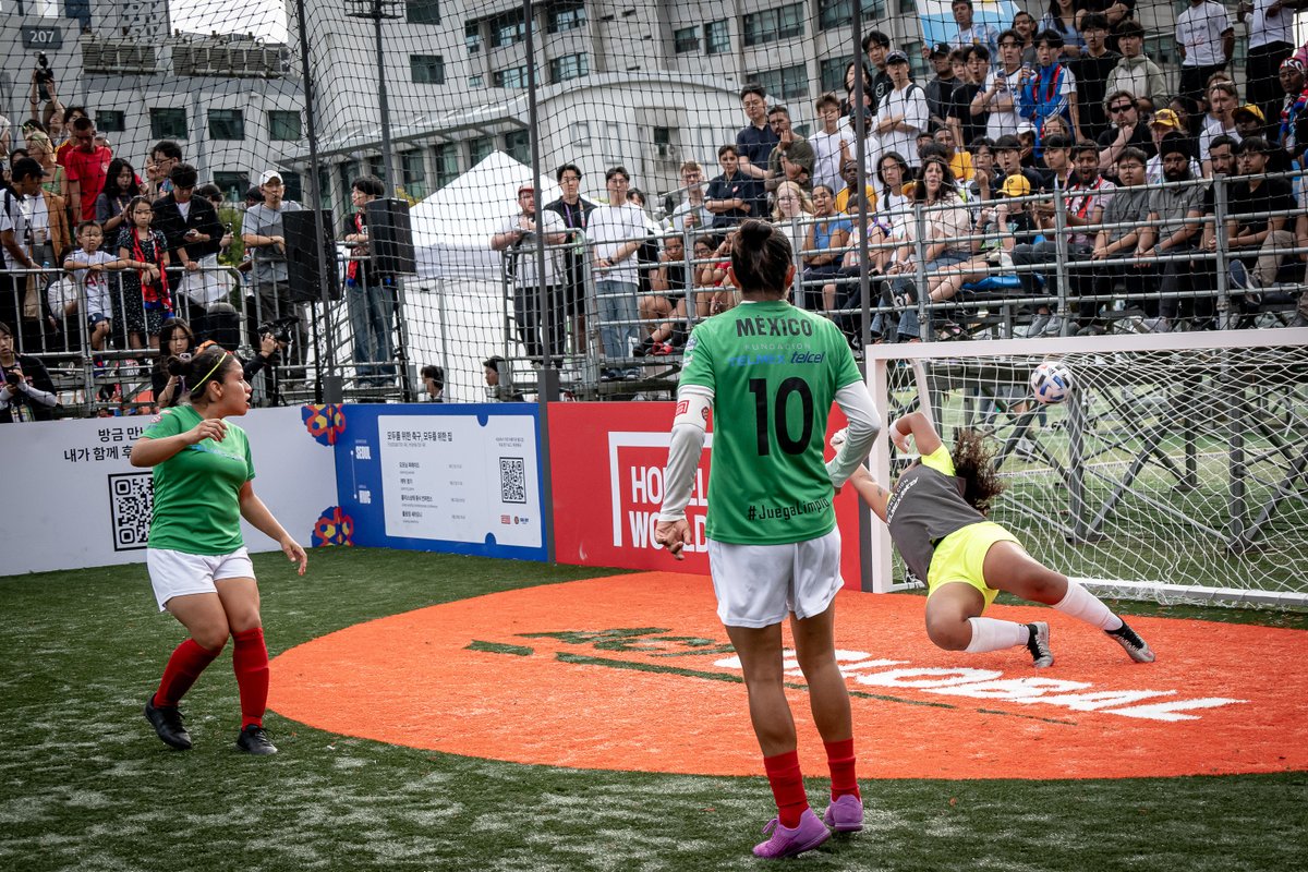homelesswrldcup's tweet photo. For the second time in Homeless World Cup history, the women's Homeless World Cup final was officiated by a team of women 🙌 

Former player turned referee Sarah Frohwein took charge of the women's final  🇲🇽 🇷🇴

Craig Williams covered the action 🔗 https://t.co/8MGykXXlT6 https://t.co/A8nq8dX1q5