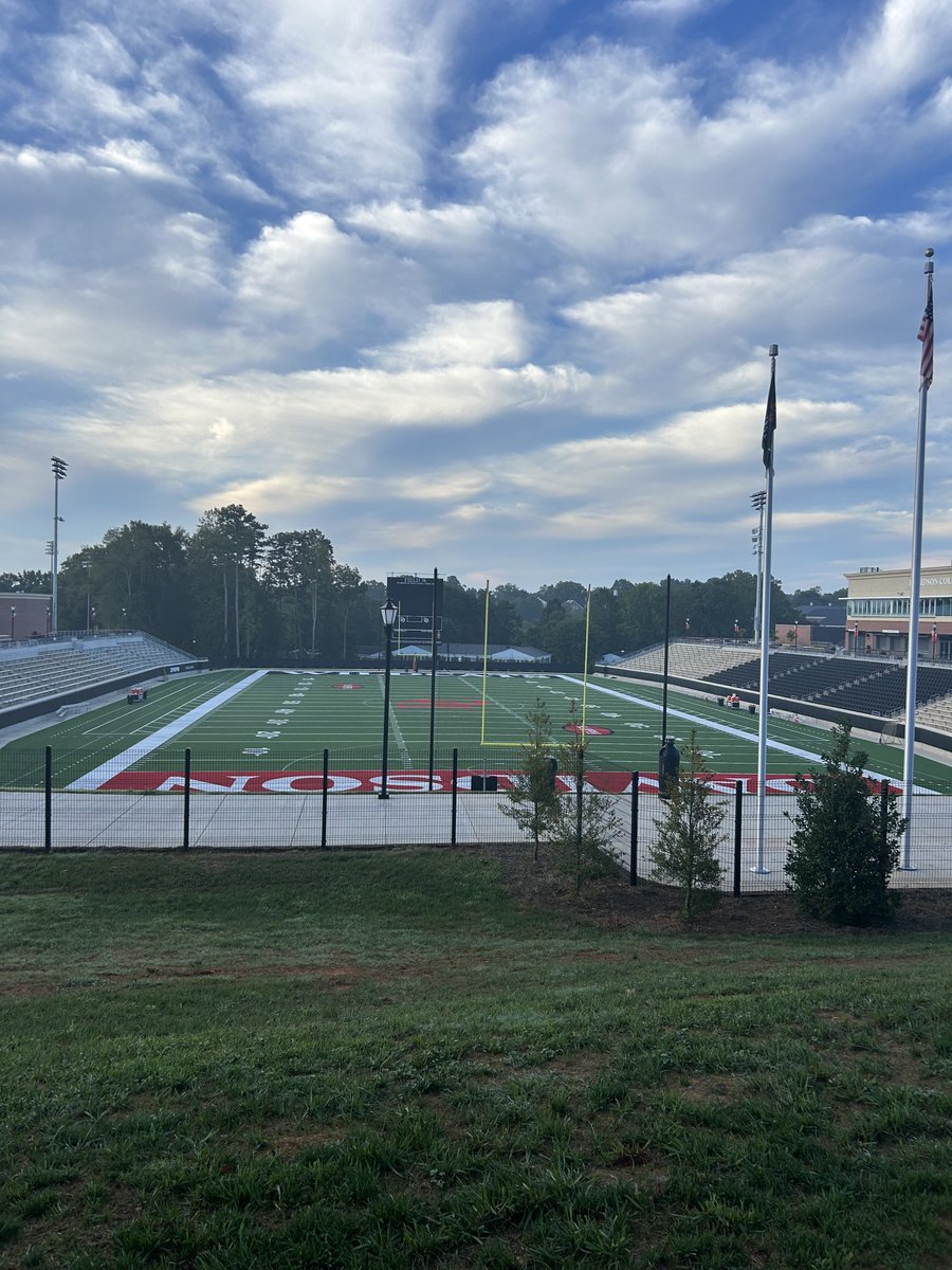 Scott_AbellFB's tweet photo. Nothing like an early morning in the Carolinas! Rise and shine wildcat nation it’s game day! #WE #SPBR https://t.co/iw3rOEaxz5