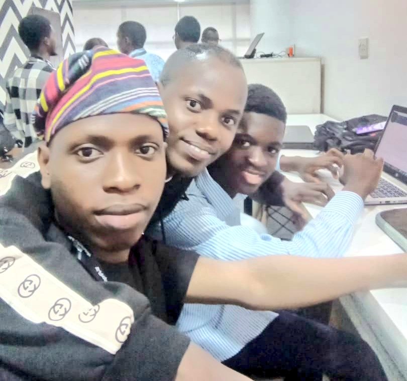 Learn, build & Iterate 🇳🇬 tweet media