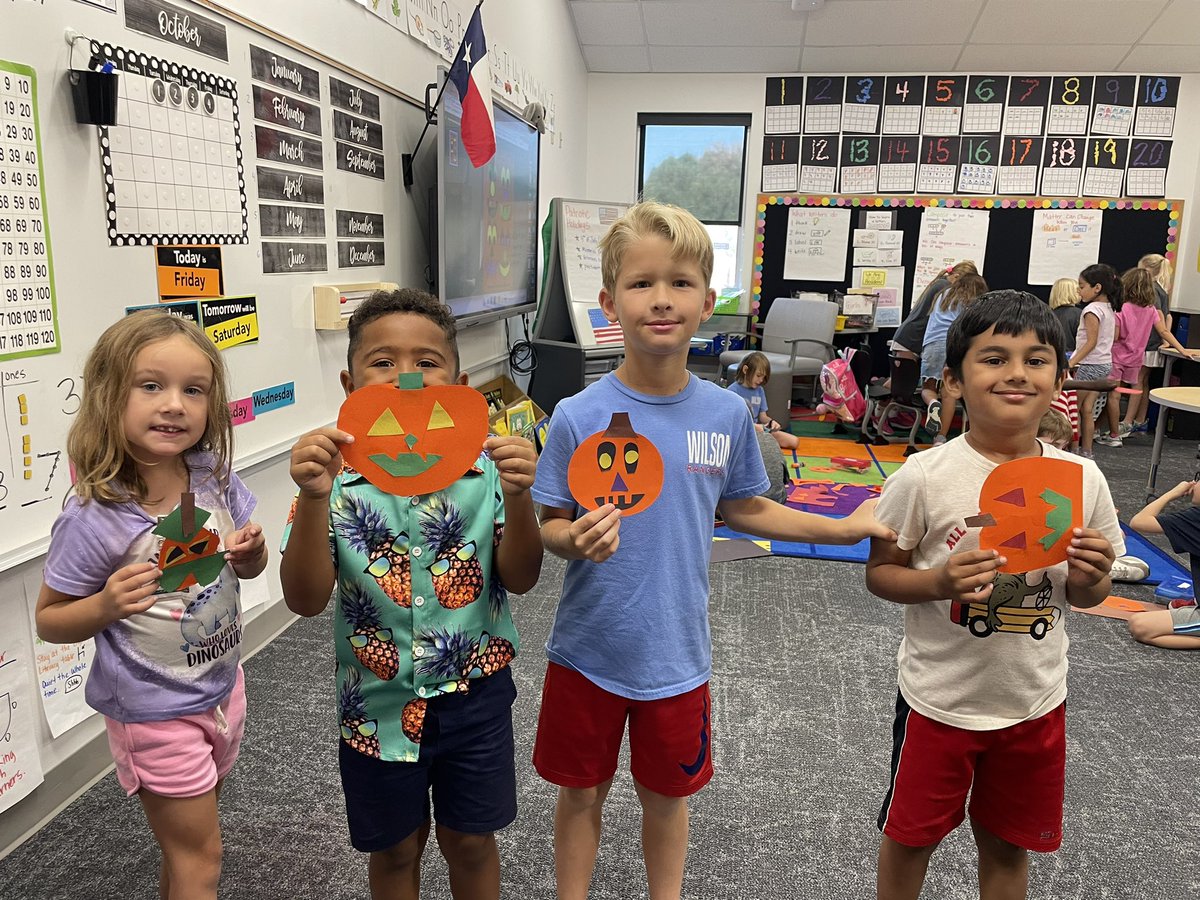 So much fun meeting with our kinder buddies. <a href="/KGConfetti/">Sarah Gambill</a> <a href="/gowilsonrangers/">Wilson Elementary</a>  #wilsonway