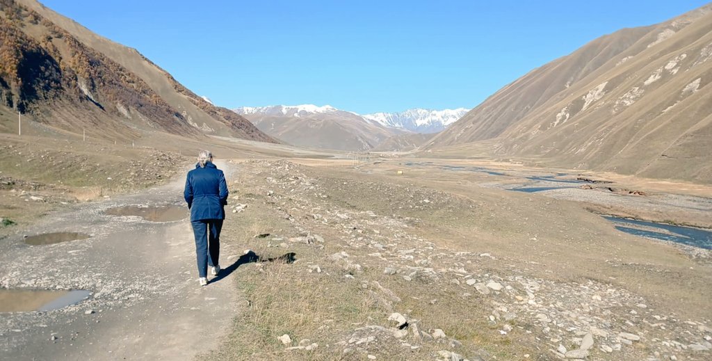 kaukasusreisen's tweet photo. Truso Valley near Stepantsminda by our tour guide Dato #kaukasusreisen #truso #Stepantsminda https://t.co/vnEnxIML6V