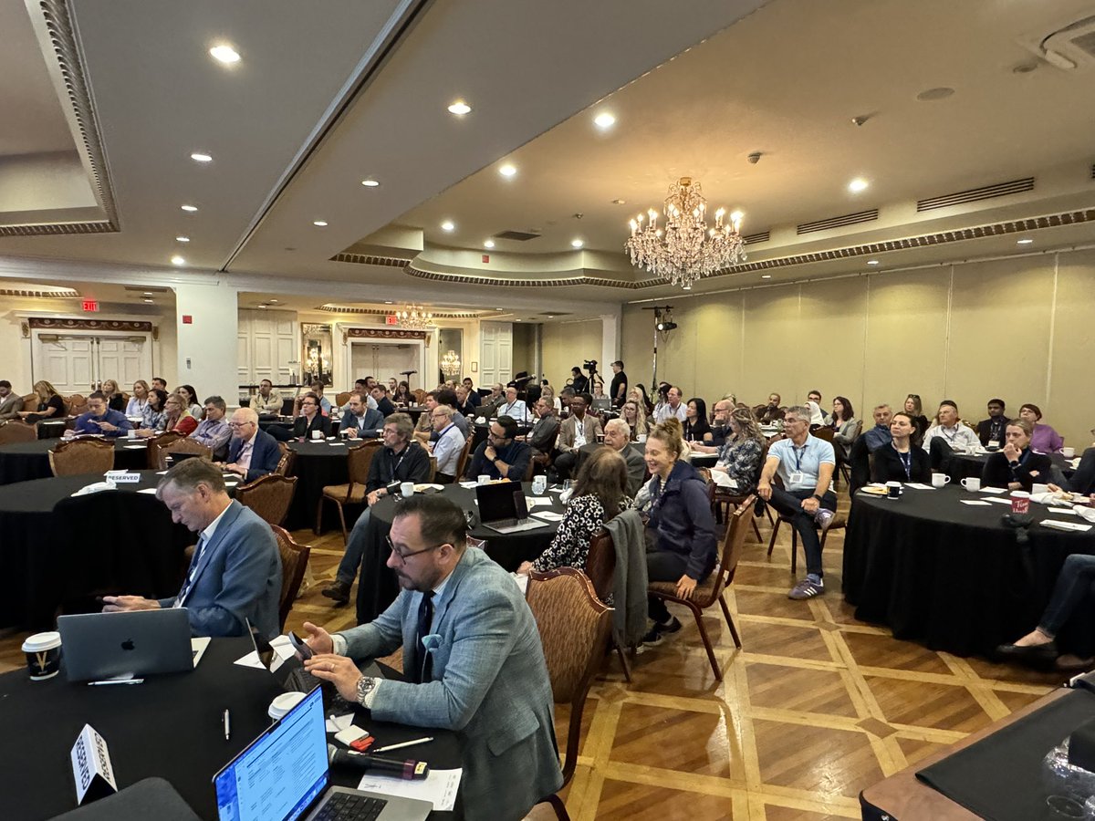 Dr Mark Silverberg (@guthealthmd) on Twitter photo Case discussions with a great panel. <a href="/MatthieuAllez/">Matthieu Allez</a> <a href="/IBDMD/">David T. Rubin, MD</a> <a href="/SeowCynthia/">Cynthia Seow</a> <a href="/novakkerri/">Kerri</a>. In ASUC patient refractory to antiTNF….ok to use Jak inhibitor even in setting of prior DVT with anticoagulation. #GreatLakesIBD Case discussions with a great panel. <a href="/MatthieuAllez/">Matthieu Allez</a> <a href="/IBDMD/">David T. Rubin, MD</a> <a href="/SeowCynthia/">Cynthia Seow</a> <a href="/novakkerri/">Kerri</a>. In ASUC patient refractory to antiTNF….ok to use Jak inhibitor even in setting of prior DVT with anticoagulation. #GreatLakesIBD
