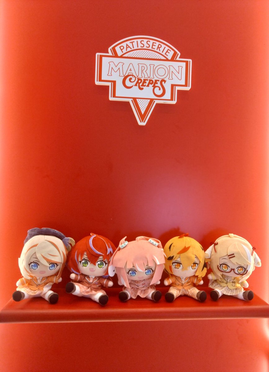 cholanocota's tweet image. 集合写真📸
#橙里セイ
#季咲あんこ
#茜音カンナ 
#風見くく
#因幡はねる
#ななしいんく
#マリオンクレープ