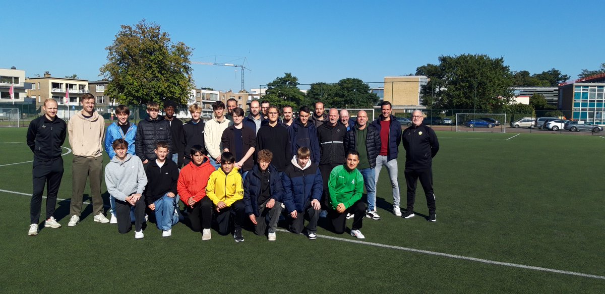 EngelsPascal's tweet image. Referee in One Day - Succes aan de nieuwe refs @Voetbal_VL @rbfa #norefnogame