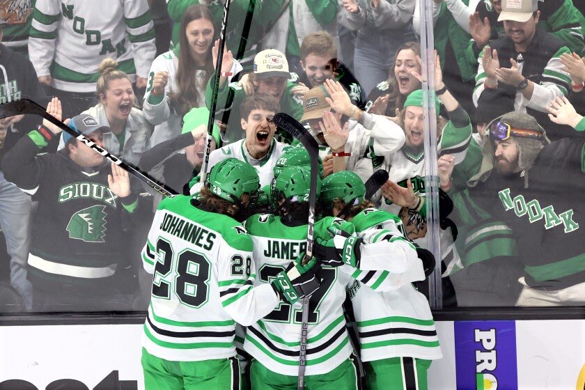 UofHockeyBlog's tweet photo. “It’s been nine years. Let’s go. It’s national championship time. There’s nothing else to talk about.” #GAMEDAY https://t.co/a6Q19HEKUp