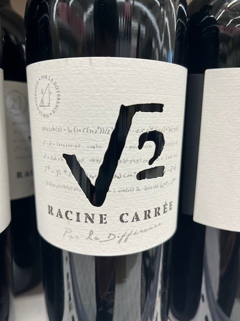 Mathematiques75's tweet photo. Quand les vignerons savent parler aux matheux 🍷 Domaine La Différence ≠ https://t.co/Js5aAh8FDf