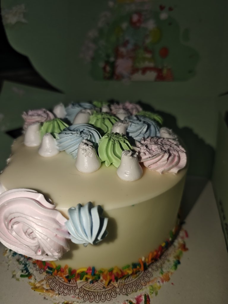 ARUNKRYADAV1's tweet photo. Thank you So Much @zomato  For Giving me Sweet surprise Birthday Gift https://t.co/SmaxkSUtaT
