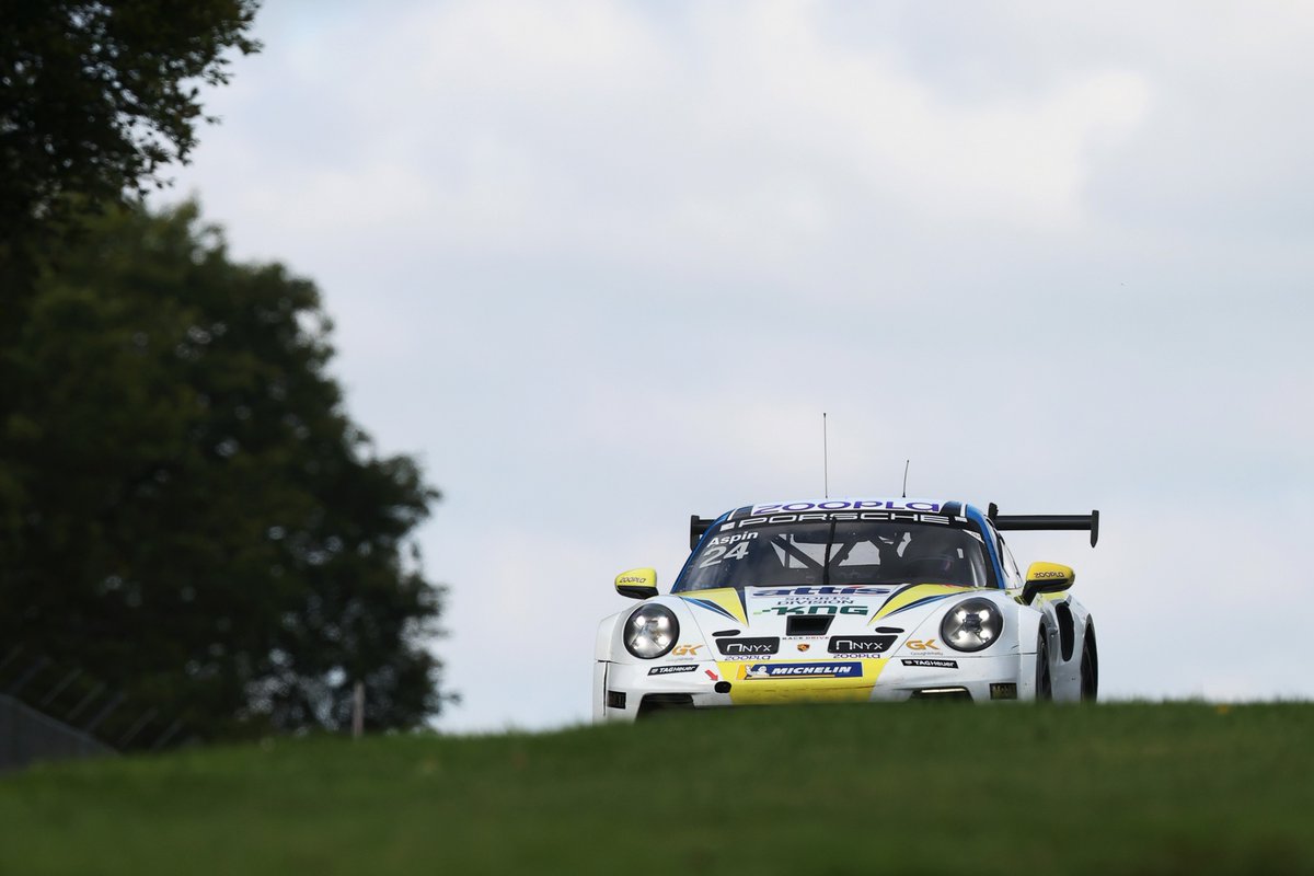 It's good to be back in action at Brands Hatch!

We will be heading out for qualifying soon, watch live: youtube.com/live/YT24-L7Ce…