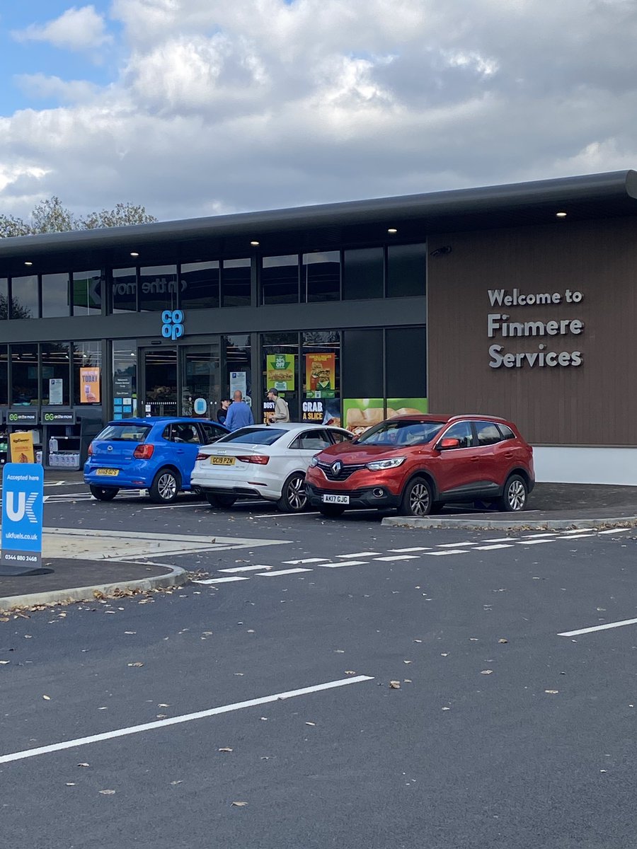 Don’t bother with the newly opened #finmereservices . <a href="/SUBWAY/">Subway®</a> got no bread and <a href="/GreggsOfficial/">Greggs</a> had about 2 steak bakes on display. This at 1pm on a Saturday . Staff outside chatting.