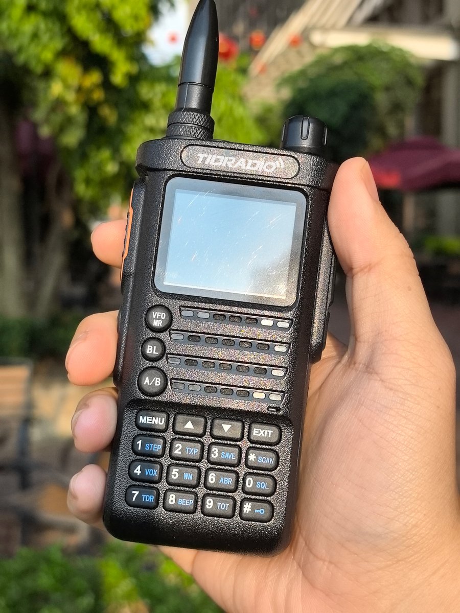 TidradioO's tweet photo. 🍂In October, autumn is in full swing. Go on a National Day holiday with friends. Bring my H8 and share the surprises of every moment!
🧐Do you have any travel plans in October?

LINK: https://t.co/1uJ6xs7Wqc

#tidradio #radio #hamradio #tdh3 #tdh8 #travel #holidays https://t.co/e8aIaWM227