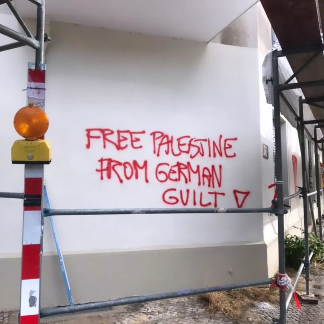 "Free Palestine from German Guilt" 🇵🇸🔻

📍Spotted in Berlin, Germany