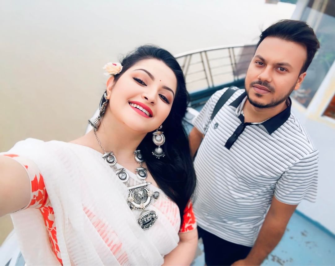 Erim sik pornosini sormoqchi