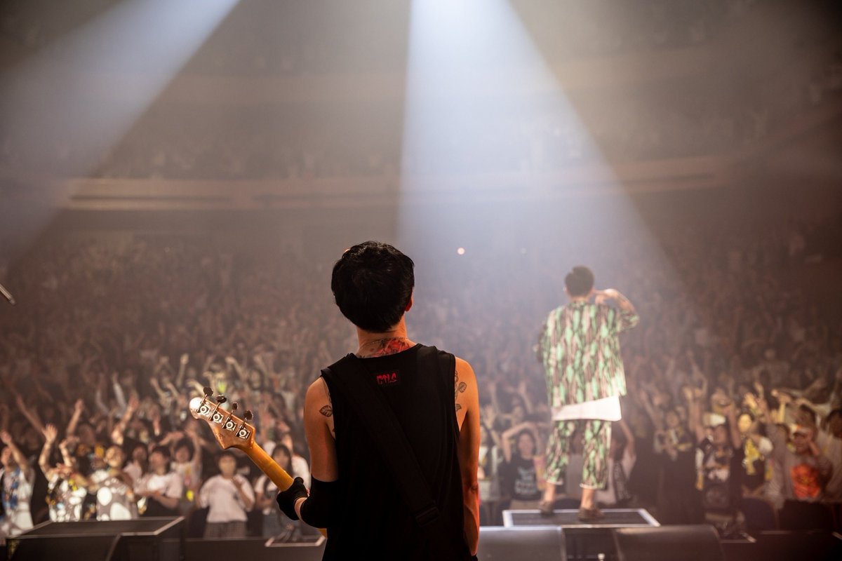 OR_HIROKI's tweet photo. ORANGE RANGE LIVE TOUR 024 &amp; 025
〜タコス DE ピタゴラス〜 群馬・太田市民会館！どこでやっても盛り上がる群馬だけど、太田もさ、みんな踊ってるし、一緒に歌ってくれるし、自由で素敵な空間でした。最高！群馬県立太田女子高等学校の吹部とダンス部もナイスー！ありがとうございました〜 https://t.co/22EIHFoVUE