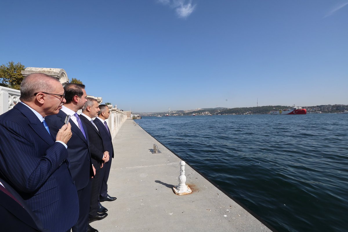 tcbestepe's tweet photo. Cumhurbaşkanımız Erdoğan, Oruç Reis Sismik Araştırma Gemisi'ni Somali'ye uğurladı https://t.co/0PTanABKY5 https://t.co/mYcMsCFSlo