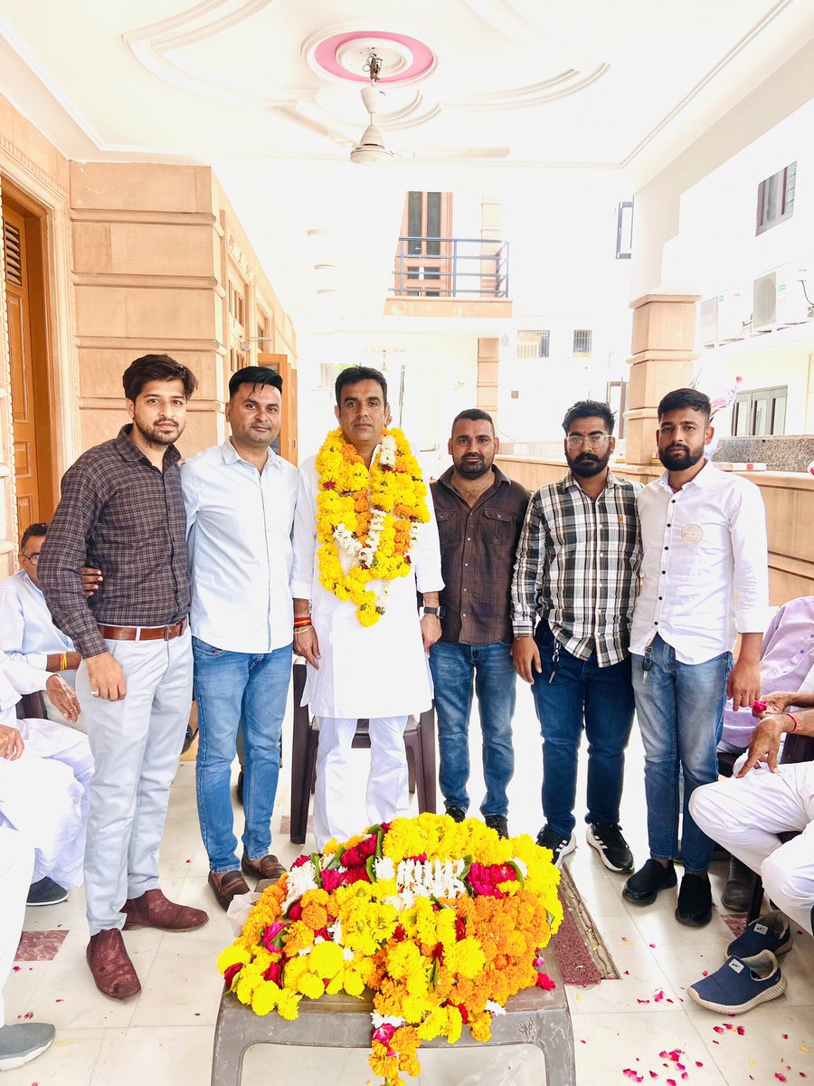 Ankit Gehlot (@ankitgehlotnsui) on Twitter photo लूणी के पूर्व लोकप्रिय विधायक, चौबीस घंटे आम जनता की सेवा में पूरी निष्ठा के साथ उपलब्ध राजनेता,सरल स्वभाव के धनी बड़े भाई श्री महेन्द्र सिंह जी बिश्नोई को जन्मदिन की असीम शुभकामनाएं
<a href="/Mahendra_Luni/">Mahendra Bishnoi ( LUNI )</a> लूणी के पूर्व लोकप्रिय विधायक, चौबीस घंटे आम जनता की सेवा में पूरी निष्ठा के साथ उपलब्ध राजनेता,सरल स्वभाव के धनी बड़े भाई श्री महेन्द्र सिंह जी बिश्नोई को जन्मदिन की असीम शुभकामनाएं
<a href="/Mahendra_Luni/">Mahendra Bishnoi ( LUNI )</a>