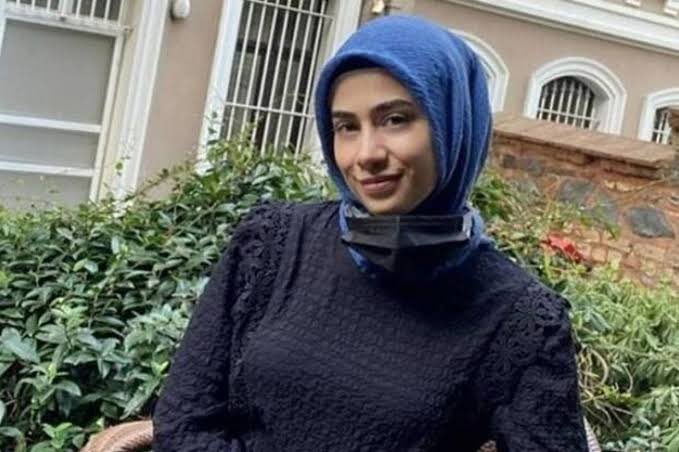 tanistirayim islami hassasiyetle yetistirilmis 2021de sokakta yururken hic tanimadigi bi erkek tarafından samuray kiliciyla katledilen basak cengiz