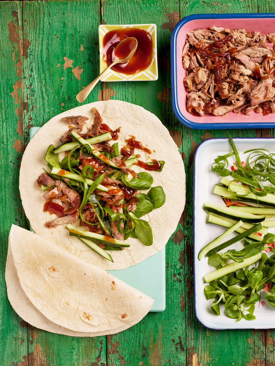 AirFryerUk's tweet image. Who fancies a fake-away this weekend? Here's my slow cooker take on the classic takeaway dish, hoisin duck wraps!

Find the recipe in The Ultimate Slow Cooker Cookbook or on my website:
airfryeruk.com/slow-cooker-du…

Photo by @Food_Pix 
#slowcooker #recipeshare