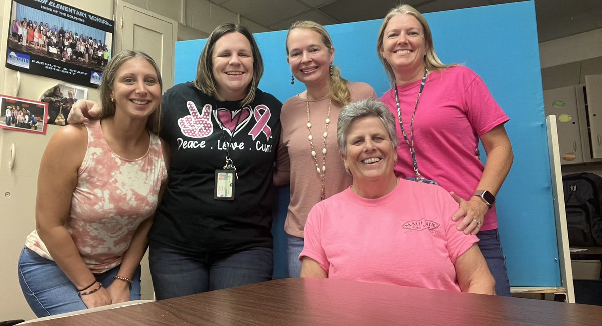 153_es's tweet photo. Oceanair wears pink on Fridays in October for Breast Cancer Awareness! @NPSchools_VA @KatrinaRountree @kolem_K https://t.co/0Ljmytd6Tl