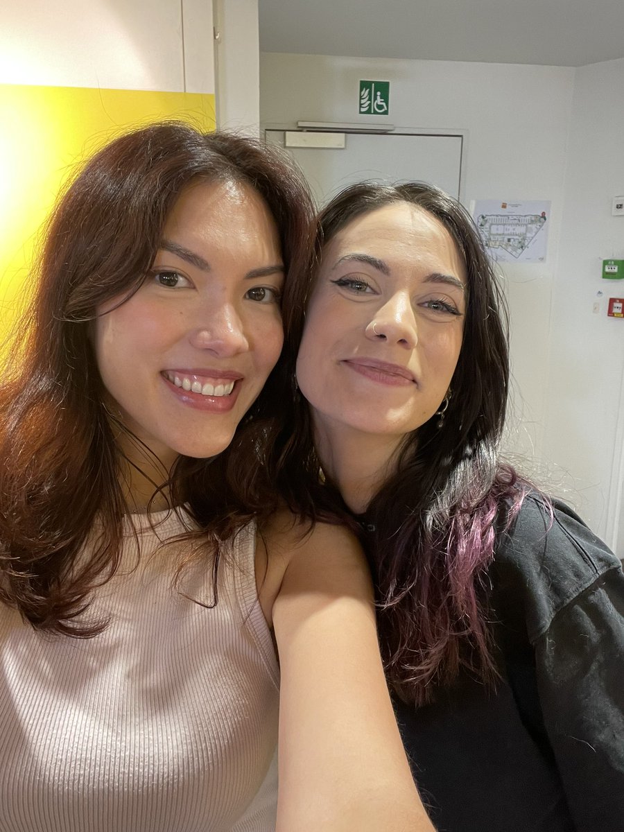 LittleBigWhale's tweet photo. On est en direct de la Fnac de Ternes avec @Maghla pour le #FNACGAMINGTOUR
Venez-nous voir sur mon stream, on va jouer à des petits jeux cool✨🎊
Ça se passe ici :
➡️ https://t.co/iZpfstAsux
Merci Lenovo LOQ, @LenovoLegionFR et @Fnac
Collaboration commerciale https://t.co/P7I2IaJLuN
