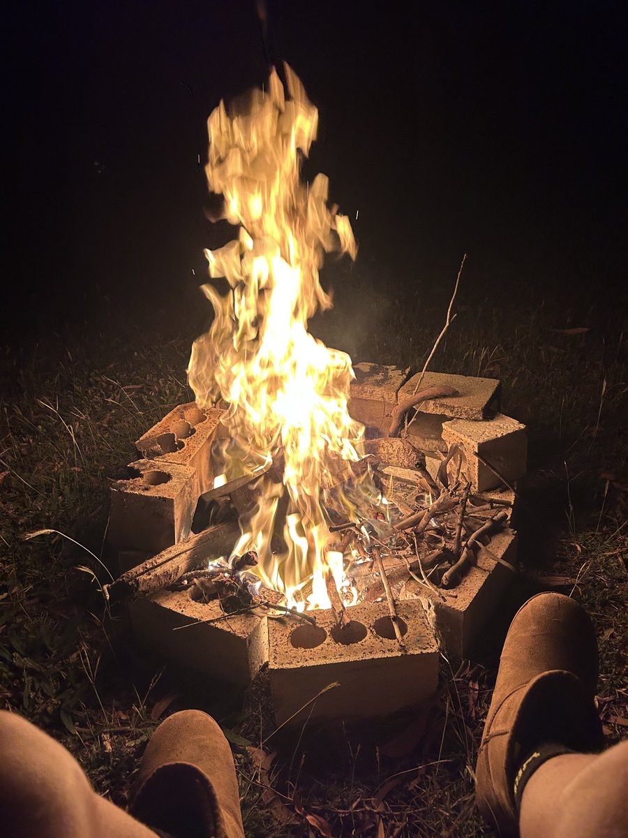 FiRE iS LiKE LOVE ! iT Burns you both on the inside and the ouT ! Xxx