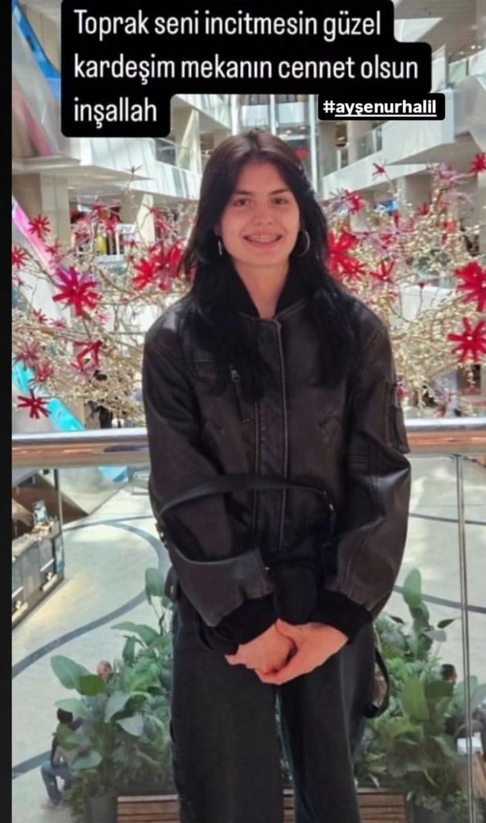 Adaca_777's tweet image. İki gencecik güzeller güzel kız... 
Toprak sizi incitmesin. 
Ayşenur ve İkbal için #Adaletistiyoruz
#ayşenurhalil #ikbaluzuner