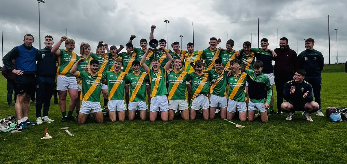 RathCushGAA's tweet photo. Well done to our U18 team and mentors
💚💛💚💛 https://t.co/MrGw5oqFkN