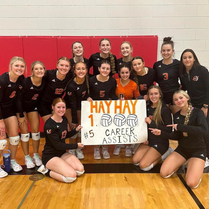 1️⃣0️⃣0️⃣0️⃣
OHS Junior, Hayden Shaw, marked her 1000 career assist yesterday in the game against Burns, Wyoming! We are so proud of you! WTG, Hayden! 
#CultureOfConfidence