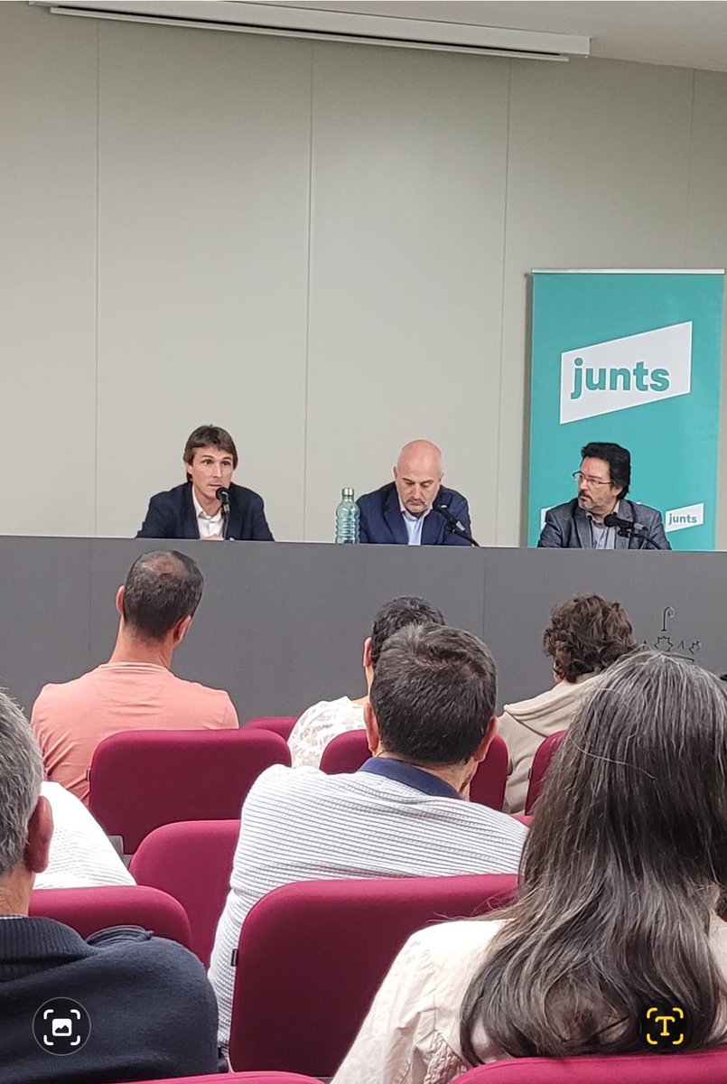 JXCatTdLleida's tweet image. 📢Quin luxe poder parlar d’#Agricultura amb @Jean_Abella, @IgnasiPratSarri, @vadorverges i @IsidreGavin.

👩‍🌾 #pagesos i #ramaders ens tenen al seu costat.

💪 Gràcies #Olius i @JxCatSolsones per organitzar actes potents com aquest al servei de les persones i del territori.