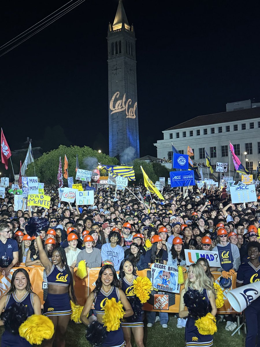 Pete Thamel tweet media