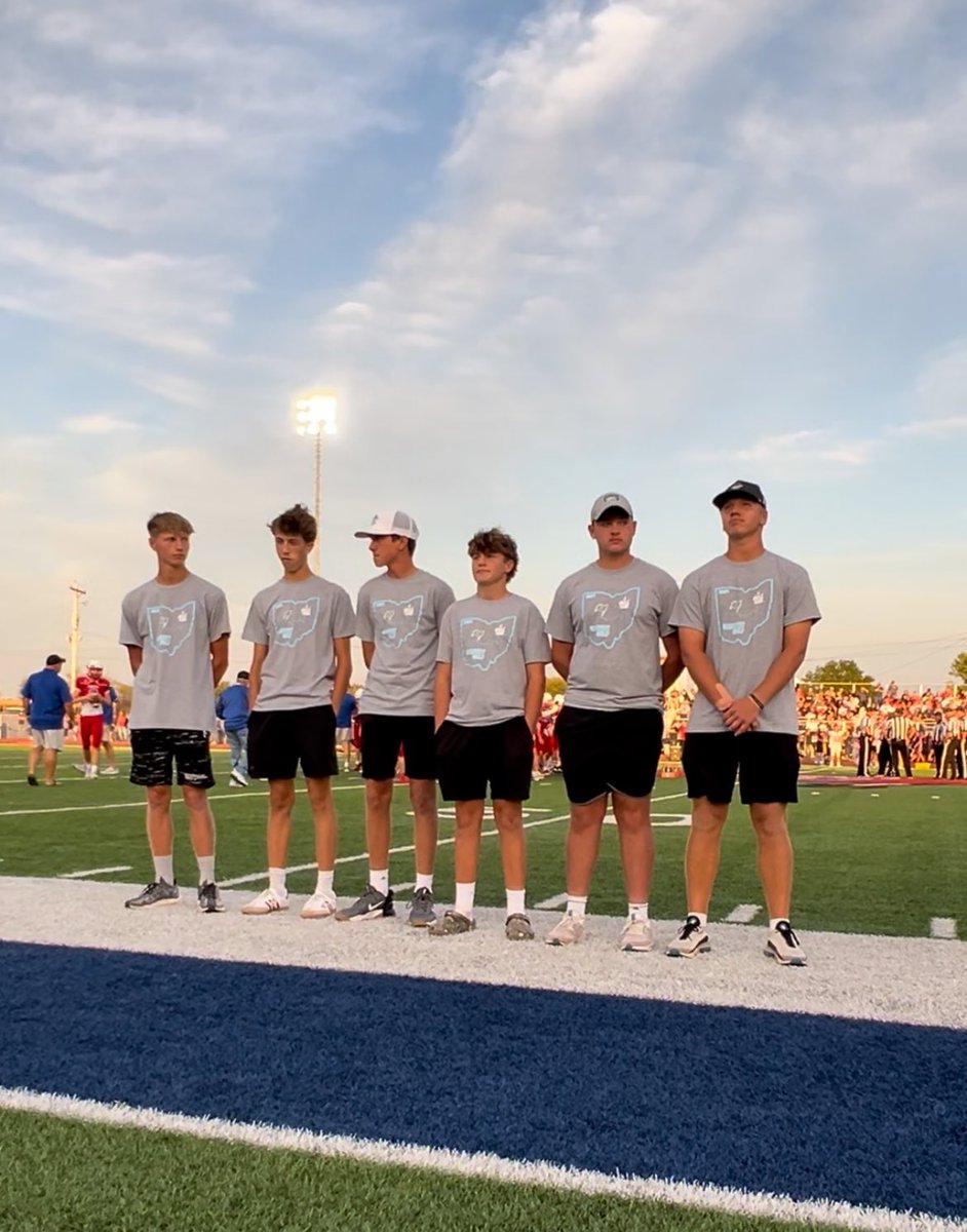 Garaway_Golf's tweet photo. Last night the boys were introduced at the football game for their accomplishments over the season as well as their qualifying for state! Also, the past 2 days we had our Ryder Cup.
Also a big shoutout to Nick Maust who is having his 18th Birthday is today!!!! 🎂🥳 https://t.co/asttVXJ3EM