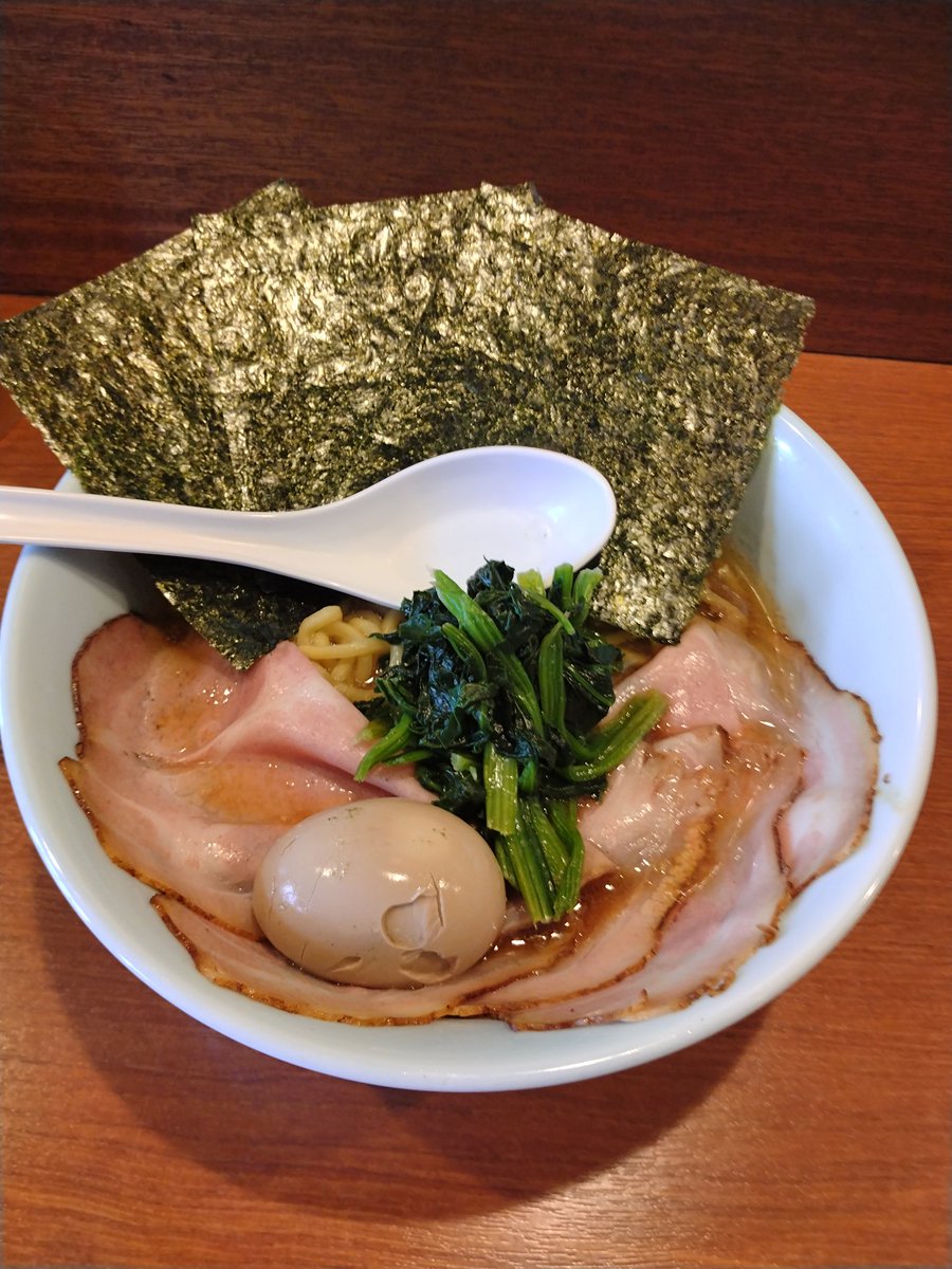 bigcastleken's tweet photo. 先週食べた那覇と南風原のみなやさんのラーメン。どっちも最高に激旨し。値上がりしても変わらず食べたいラーメンです。
#みなや https://t.co/cgVm4b1JeF