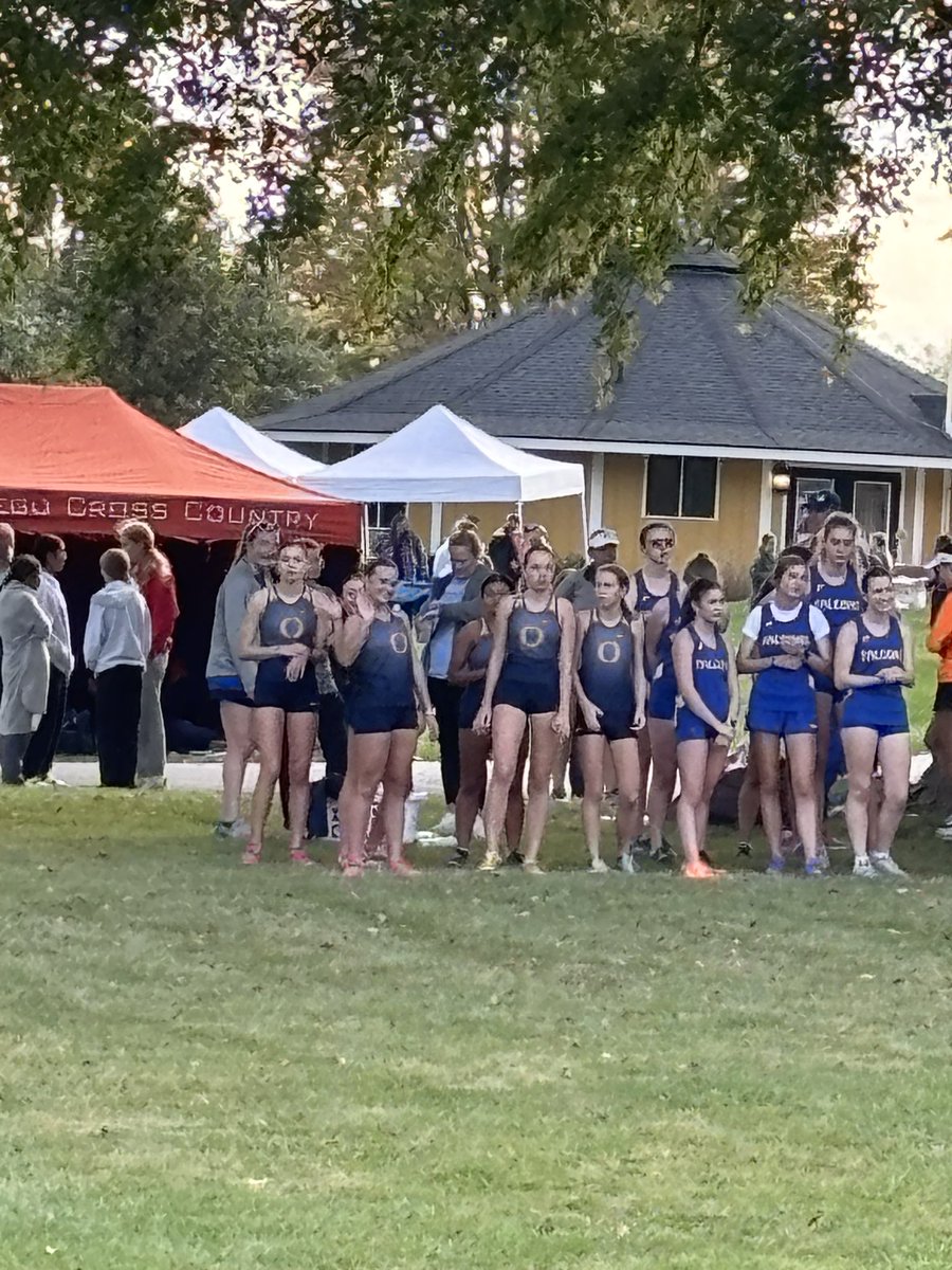 oths_girls_xctf's tweet image. Beautiful morning at St James Farm