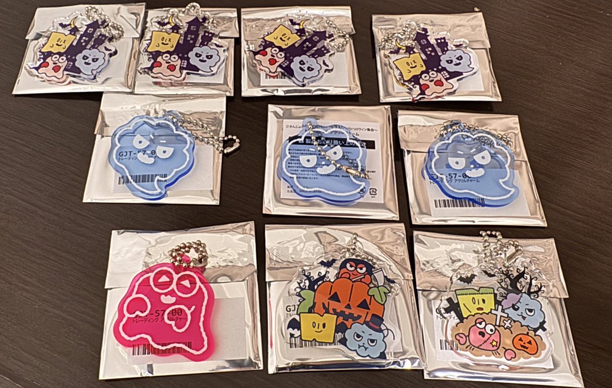 tamlokling's tweet photo. #ごきんじょるの町内会2024 
又係追星的週末
落雨的一天
The goods are cute - but got some repeated
アクリルチャーム　還欠黃色就齊一套啦
ステッカー　三個repeat 唔奢求儲齊 https://t.co/LsraMEKeWu