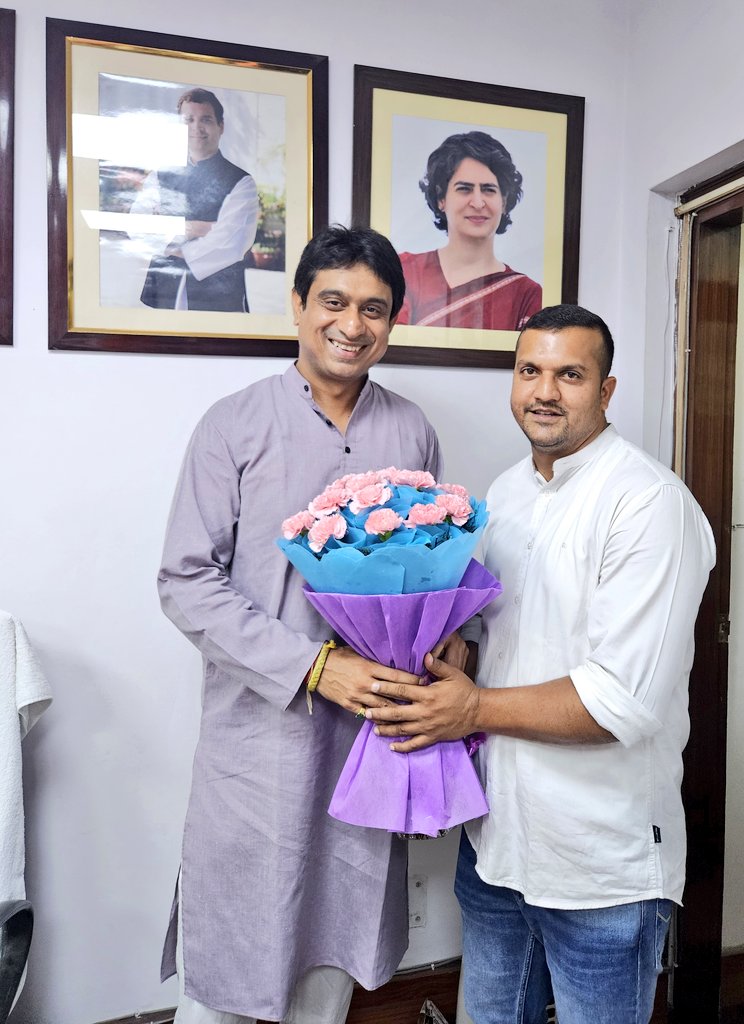 EhsanKhanIYC's tweet photo. Met with our newly appointed IYC President, @Uday_Bhanu9 Ji, to extend my heartfelt best wishes. Excited to work under his dynamic leadership to strengthen our movement and empower the youth for a better tomorrow. #NewLeadership https://t.co/56uvedeBYG