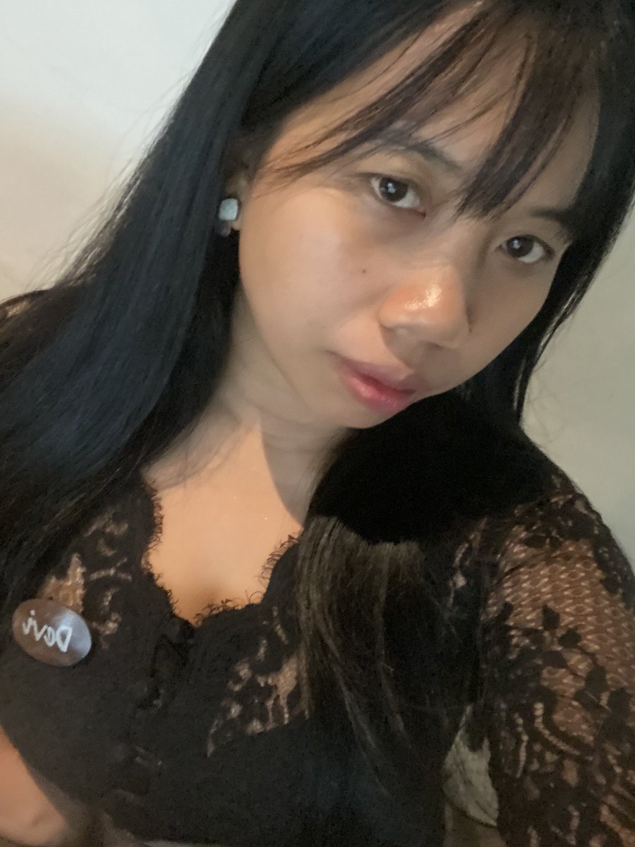 DeviYui's tweet photo. @hrdbacot Devi F29, kerja di hospitality, dom Bali hobi pretty much traveling kalu ada duitnya, udah lupa cara pdkt jadi kita cari teman ngibrol aja #TalikasihHRDbacot https://t.co/1cz7AqcJkT
