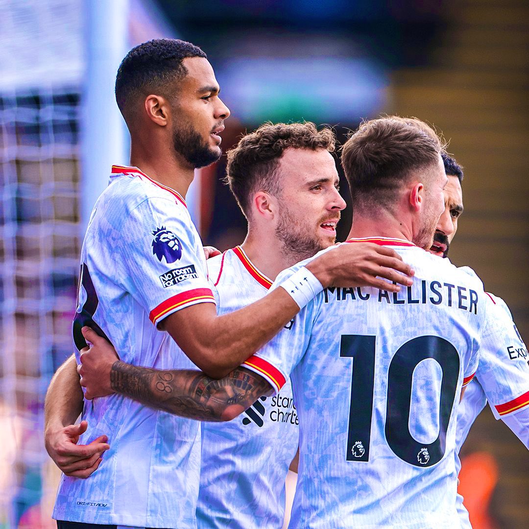 Lfc__Vision's tweet photo. Liverpool’s next 5 PL games 

Chelsea (H)
Arsenal (A)
Brighton (H)
Aston Villa (H) 
Southampton (A) 

How many points are Liverpool picking up? https://t.co/7dAtzkcuTU