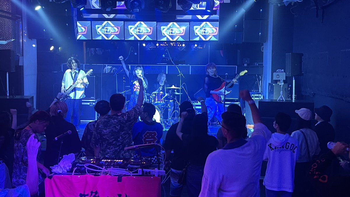 anisonoverdose's tweet photo. #アニオバ超 What at lazz盛り上がってます‼️ https://t.co/C4KGknYvj6