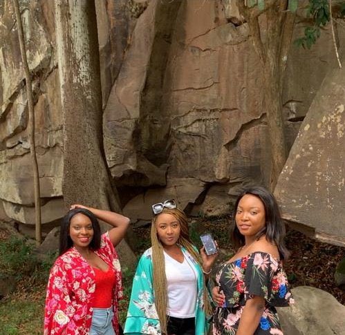 JumbaDrc's tweet photo. #RDC 🇨🇩 | #Tourisme | #Zongo
C’est en 2020 nos sœurs @AllegraFosh2 & @tisyamukuna font la promotion du tourisme local et international…
#VisitCongo 🇨🇩 #DestinationRDC https://t.co/oswrarjS8A
