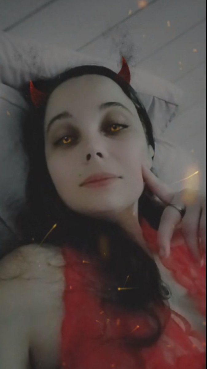 ZonetteSilver's tweet photo. Quant la température du démon augmente sont désir aussi ❤️‍🔥vien en voir plus sur mon Onlyfan #onlyfan #OF #demon #hot
https://t.co/0kShUNxEq7 https://t.co/B8Y214PgX8